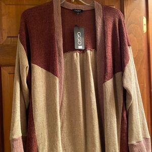 NWT 🔥 Women's Colorblock Sweater - Brown and Cream
